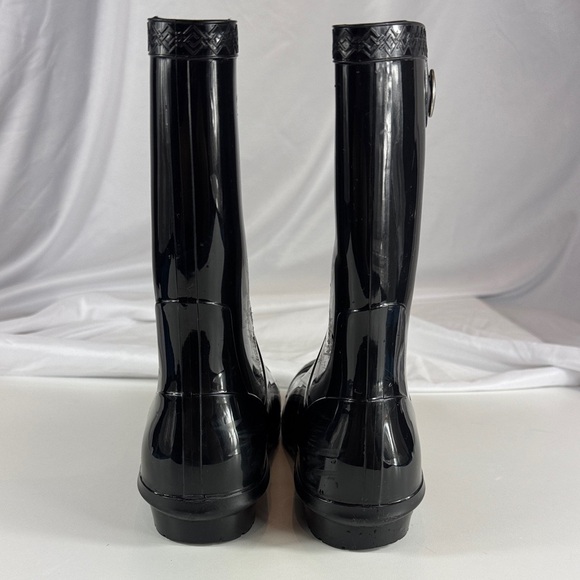 Black UGG Rain Boots with Sheep’s Fur Lining - Picture 4 of 7